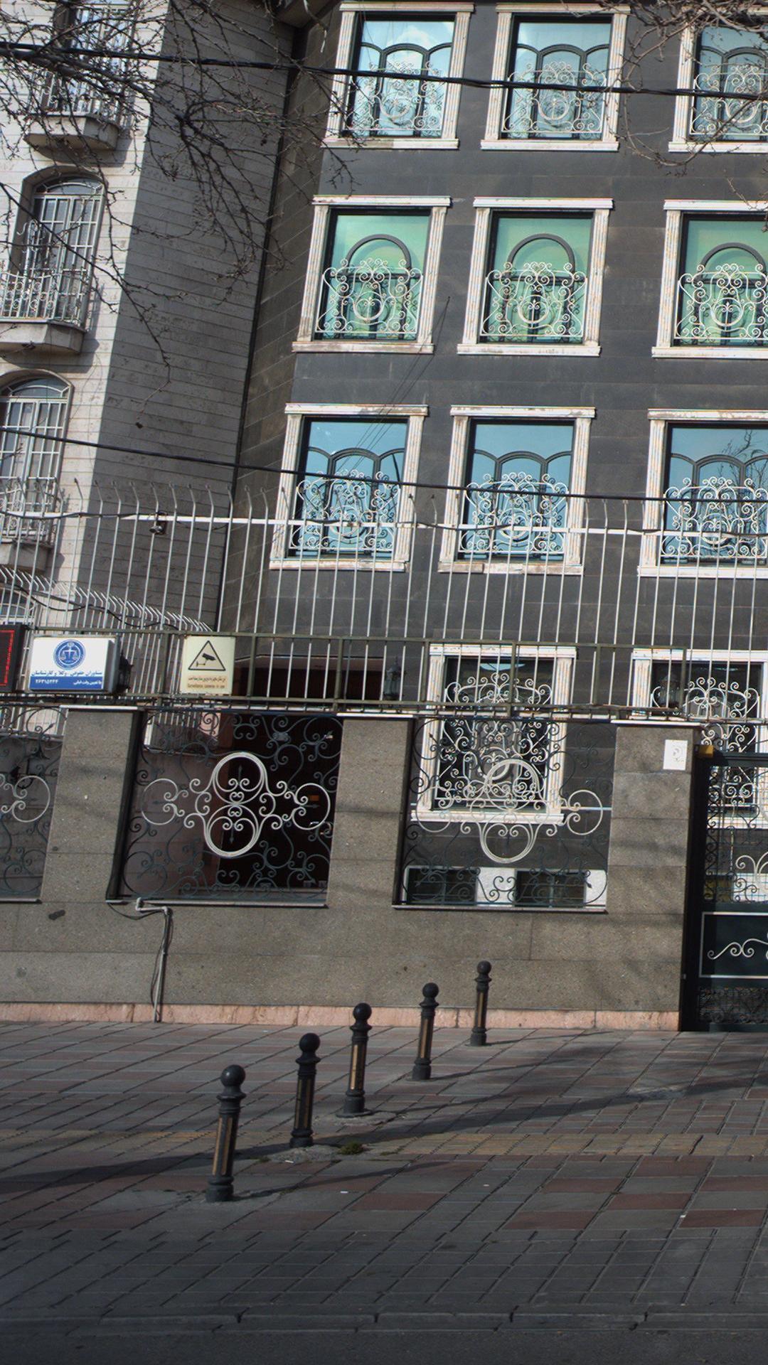 مشاوران حقوقی، وکلا و کارشناسان