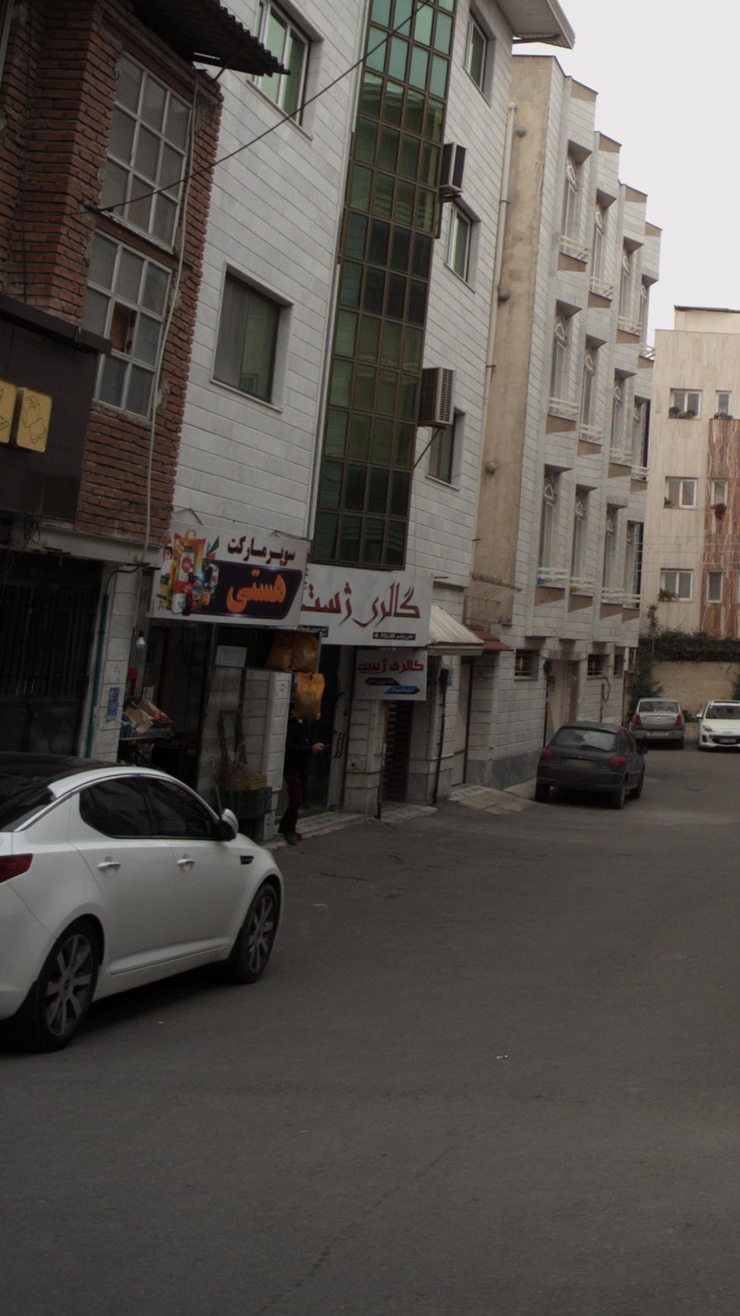 گالری ژست